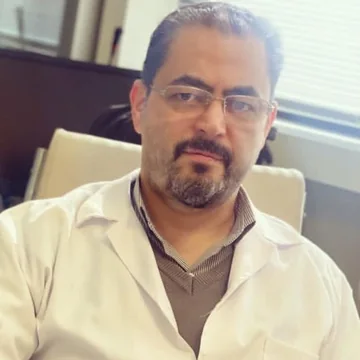 عکس دکتر عباس شیخ حسنی، متخصص چشم پزشکی در کرج