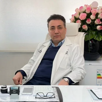 عکس دکتر اسداله کیانی، متخصص بیماری‌های پوست (درماتولوژی) در کرج