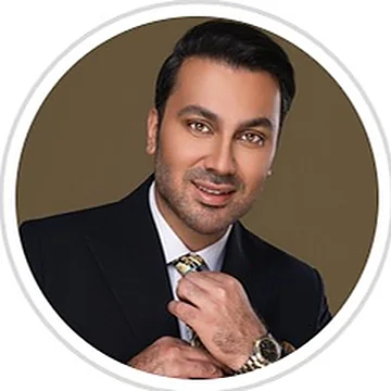 عکس دکتر محمد خادمی، متخصص بیماری‌های پوست (درماتولوژی) در کرج