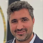 عکس دکتر سلمان اذرسینا، متخصص جراحی استخوان و مفاصل (ارتوپدی) در کرج